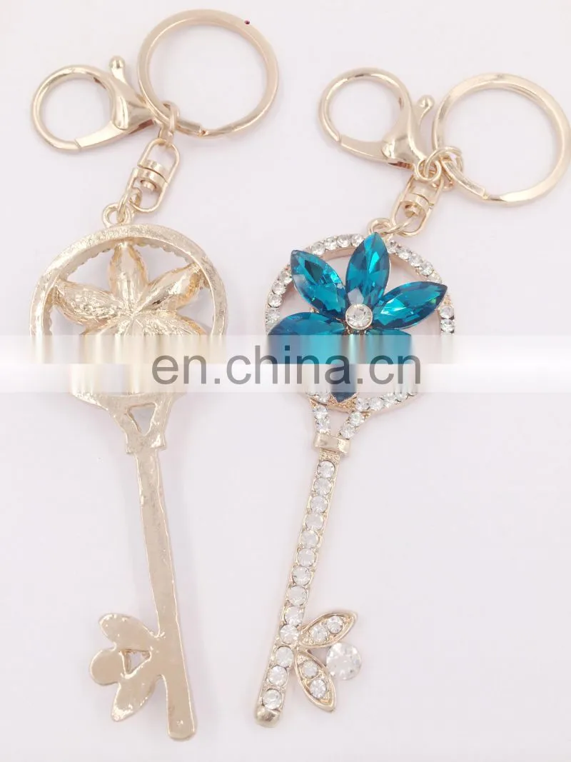 Fashion Creative New Product Crystal Key Chain Metal Key Chain Petal Key Chain
