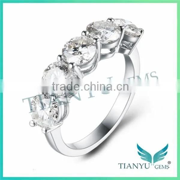 New Style Fashion Artificial diamond jewellery 925 Sterling Sliver Wedding Rings Round Cut Moissanite Gems for Rings Price