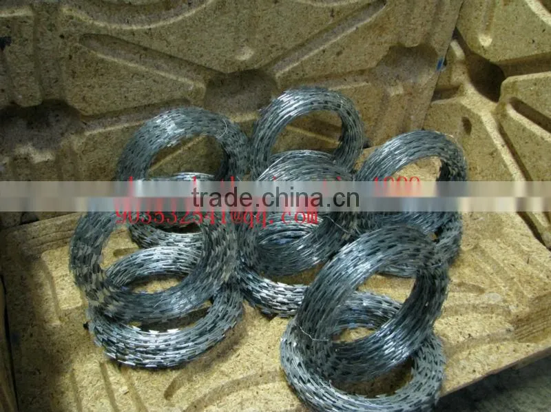 Electric Galvanized/Hot-dipped galvanized Razor Wire for Security Use