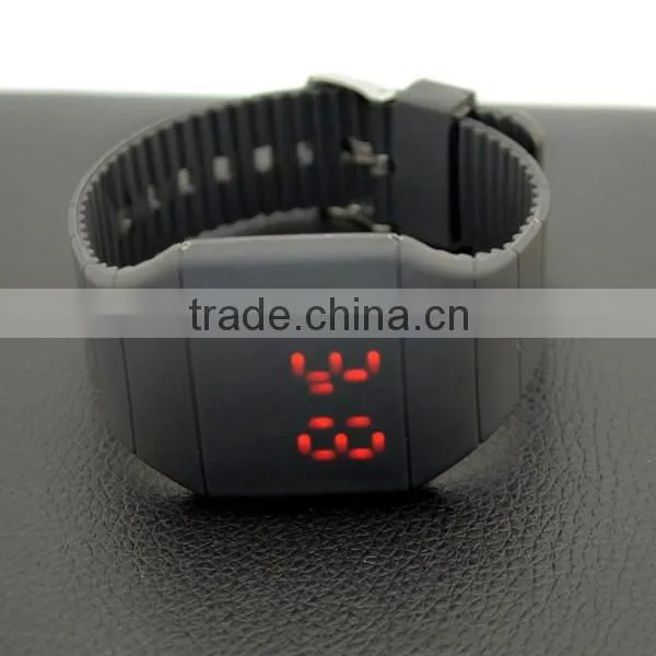 Hot selling vogue LED silicone bracelet watch china alibaba