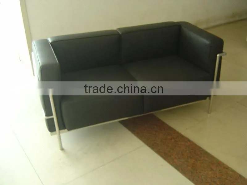 Replica synthetic leather classic French LC3 two seater sofa by Le Corbusier for living room
