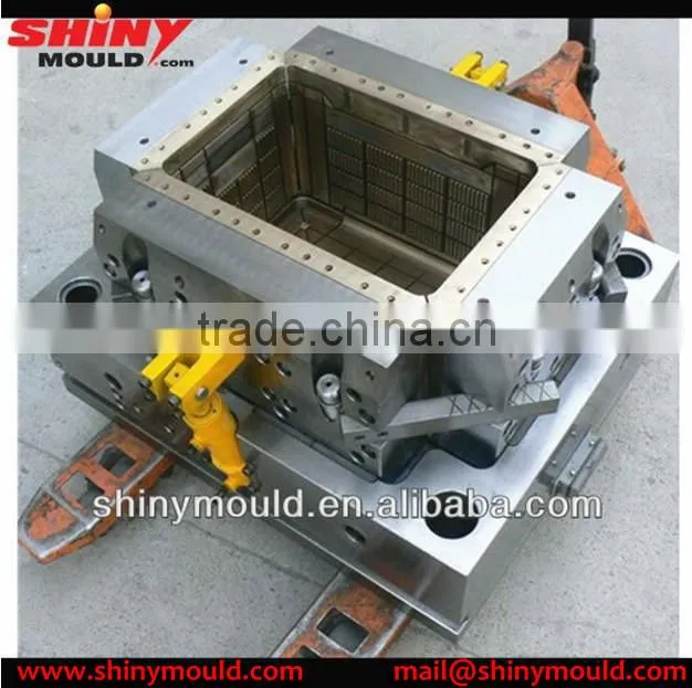 Solid stackable plastic crate moulding