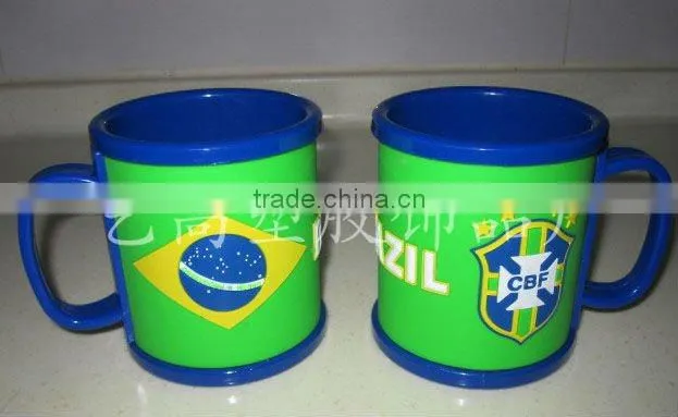 Directly supplier hot-selling plastic mug cup with soft pvc grip