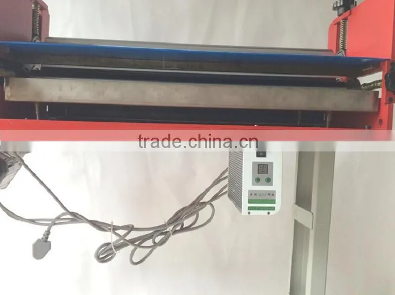 Hot sale low price wallpaper gluing machine/box glue coating machine