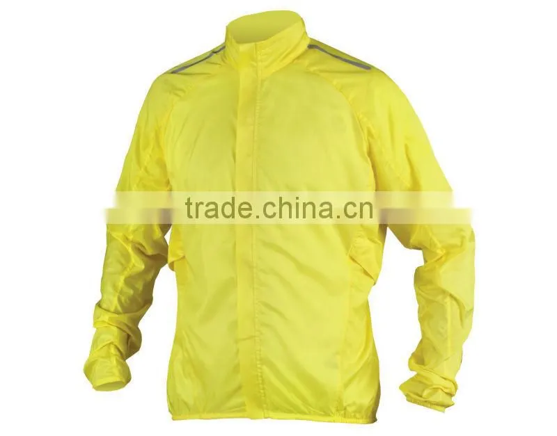 Lightweight men's yellow outdoor waterproof windbreaker