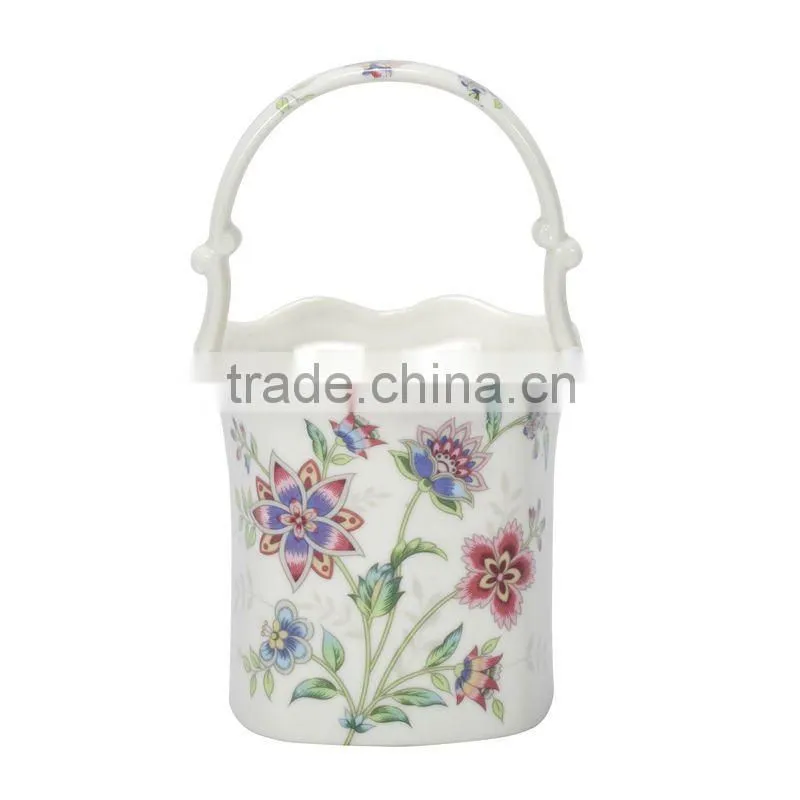 2013 ceramic vase