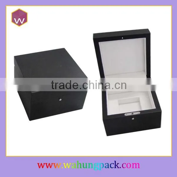 Luxury Lacquered Wooden Gift Perfume Box/ Black Small Perfume Bottle Box