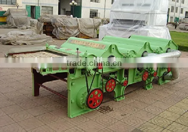 Non-woven bomb-ching bomb-ching machine