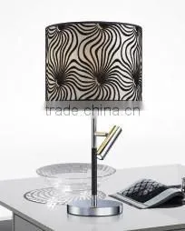 Single Wall Lamp with Chromel Finish and nice silk shade from zhongshan china lighitng factory