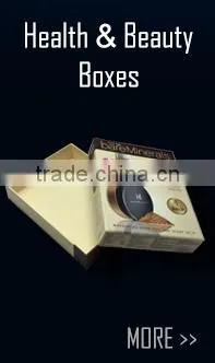 red gift boxes with lids