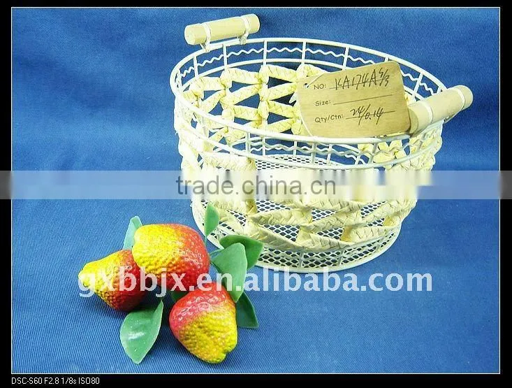 Light yellow paper rope iron frame round faux plate trays with ear handle