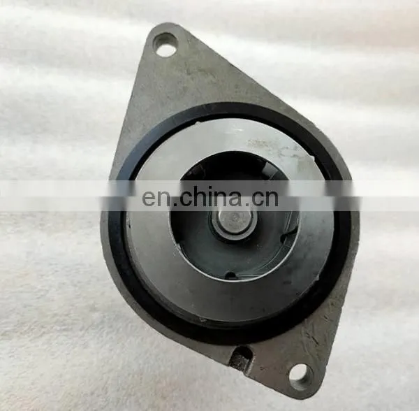 2852114 Diesel Engine Woter Pump 2852114 diesel engine truck parts