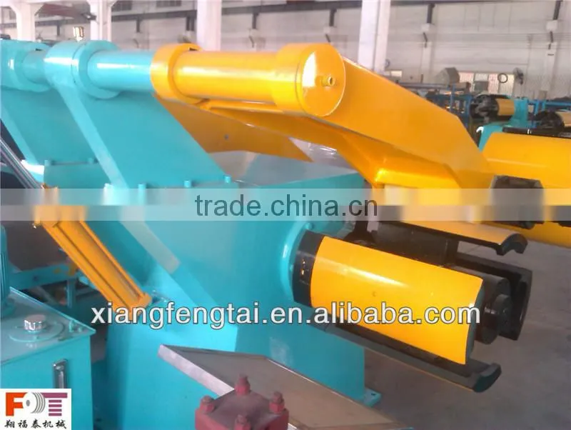 doubled-head uncoiler for steel