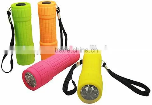 TE001 2015 top Colorful led flashlight in rubber coated Cheap plastic 9LED