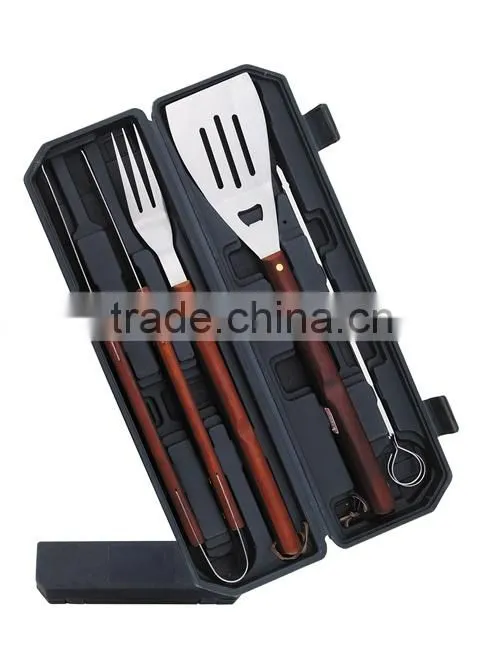 5pcs Big Size Wood Handle Barbecue Tool Set With Plastic Storage Case