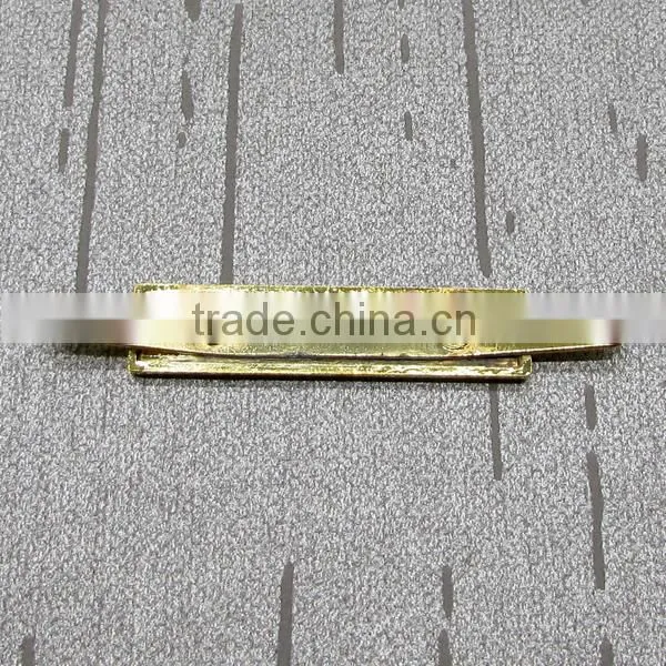 Luxury Golden Alloy Metal Pin Badge