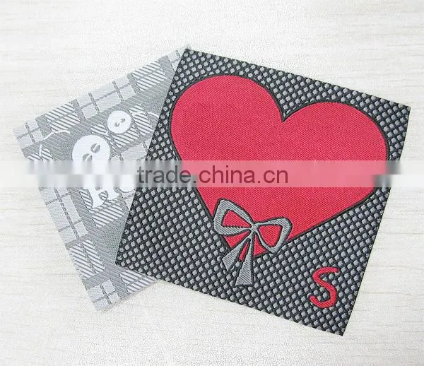 Custom Fashion High Density Damask Woven Cloth Badges
