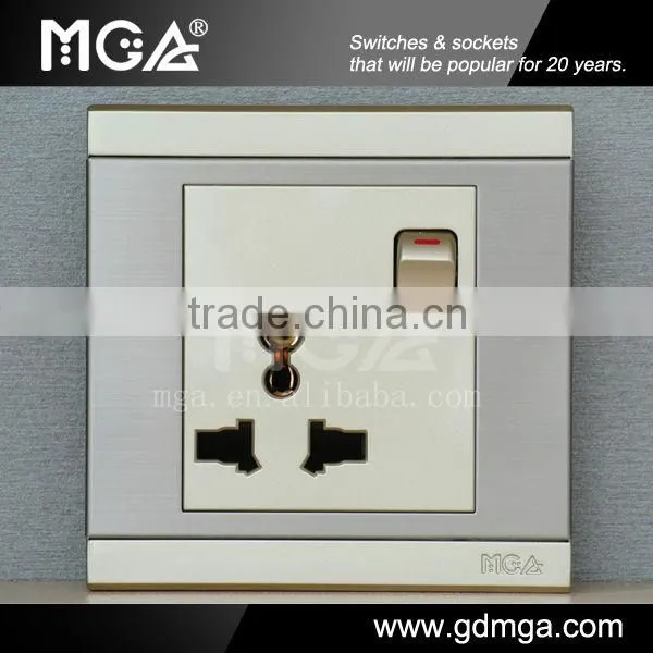 16A switched universal electric socket