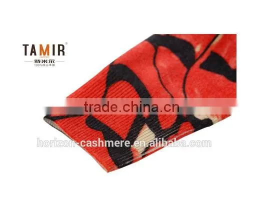 Muti Color Print V Neck Cashmere Sweater, Ladies Fashion Delicate Print Cashmere Sweater