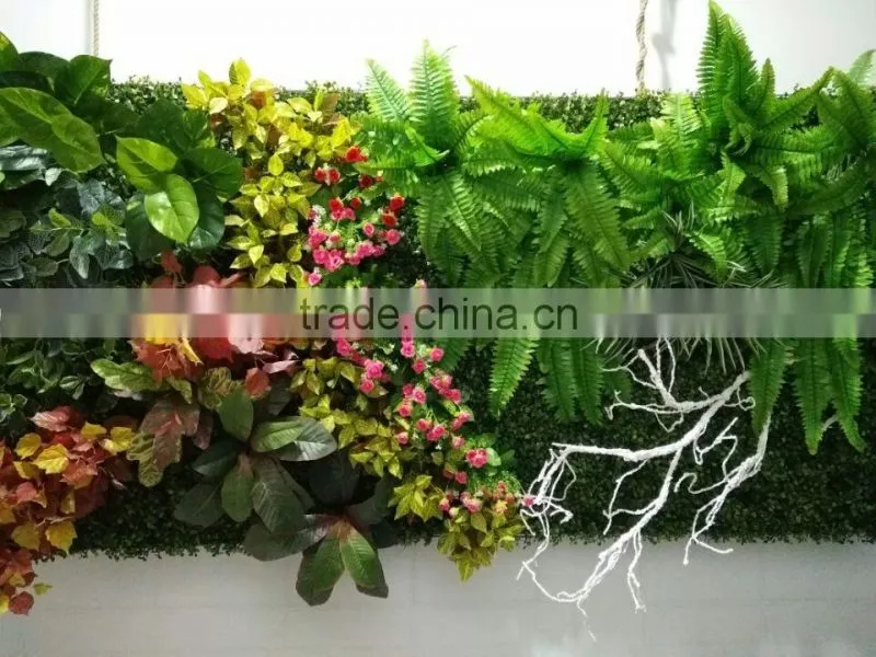 Plastic modular garden planter vertical outdoor grass plant wall