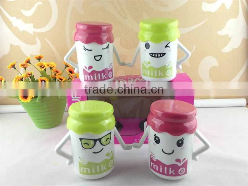 ceramic funny design couple mugs hand in hand 2pcs in gift box