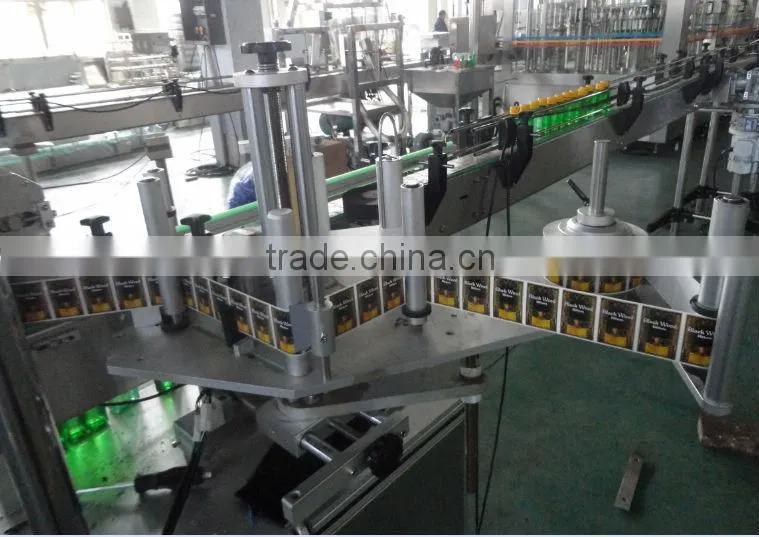 PVC sticker labeling machine