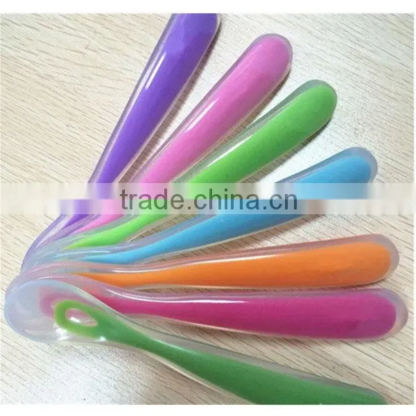 Top quality Cheapest top sell silicone baby spoons