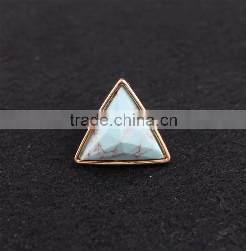 2015 Triangle Shape Ring Gold Ring With Stone