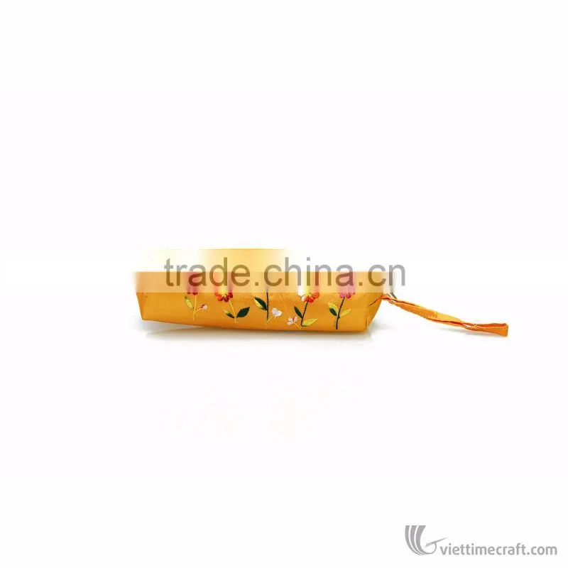 Handmade cosmetics mini bags, cosmetics fabric cases, special ethnic gifts from Vietnam