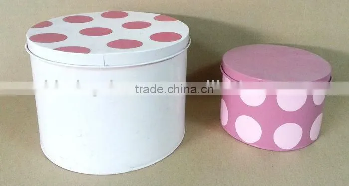 Dots cake tins