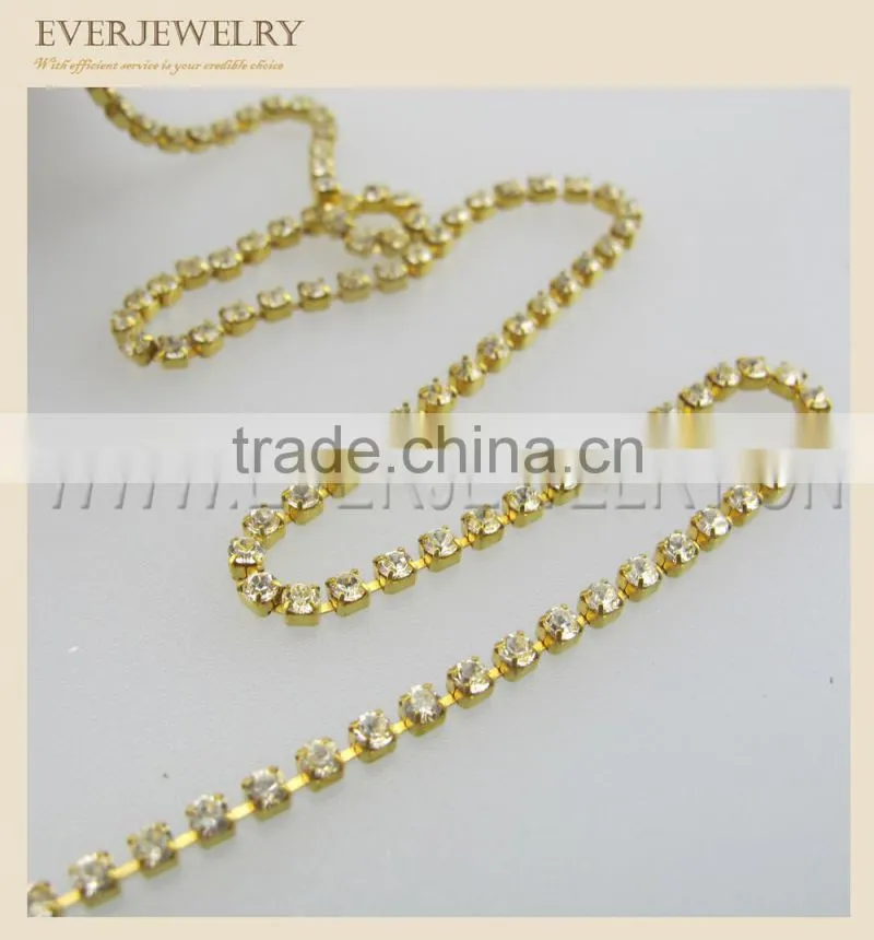 close rhinestone cup chain