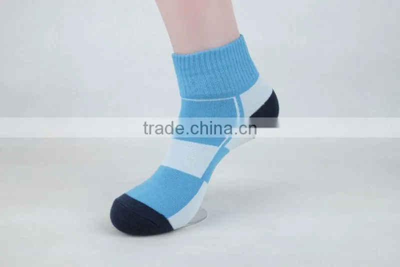 Hot selling custom cotton sport socks men socks