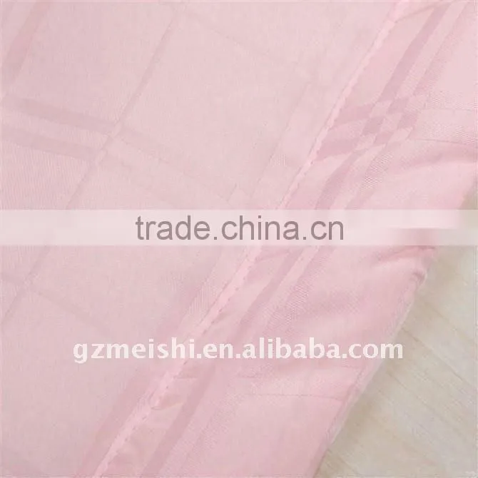 white quilt and pillow core