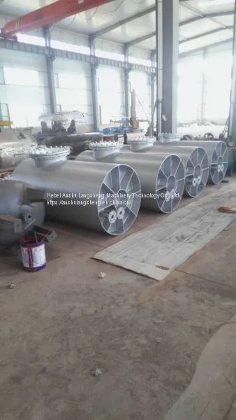Oil and gas separator,