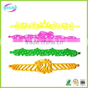 Stylish Popular Silicone Hollow Wristband thumbnail-2