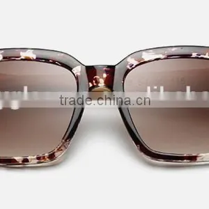JMP648 Designer Gradient Lens Plastic Frame Sunglasses Bamboo thumbnail-3