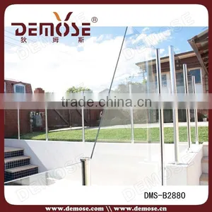 House Custom Invisible Plexiglass Pool Fencing thumbnail-1
