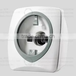 2016 Popular Handheld Skin Analyzer for Salon Use thumbnail-1