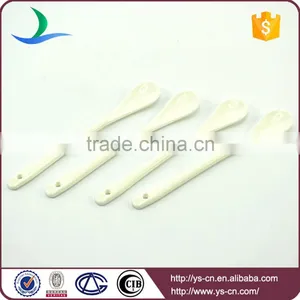 Eco-friendly Wholesale White Ceramic Spoons thumbnail-1