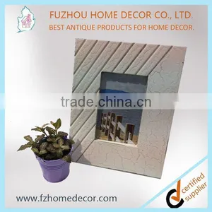White Color Photo Picture Frame With Smooth Surface and Crack Painting Frame thumbnail-6