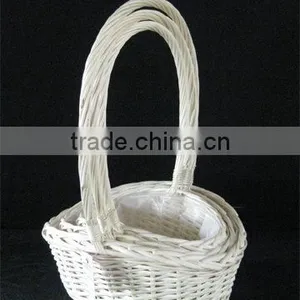 White Wicker Gift Bakset for Flower thumbnail-1