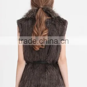 YR644 Women Genuine Rabbit Hand Knit With Raccoon Fur Waistcoat Yanran Fur Factory OEM Order Fur Gilet thumbnail-3