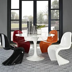 Fiberglass Modern S-shaped Chair thumbnail-1