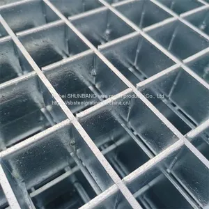 Specializing in the Production of Hot-dip Galvanized Steel Grating, Rainwater Grate, Galvanized Water Grate, Ditch Cover, 505 / 30 / 100 Steel Grating thumbnail-2