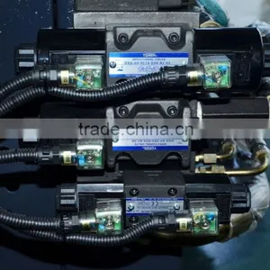 Kinch 160 Ton Servo Motor Cream Bottle Plastic Injection Molding Machine thumbnail-3