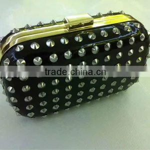 Manufacturer Sell Beautiful Rivet Evening Clutch Bag thumbnail-1