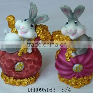 Porcelain RABBIT thumbnail-1