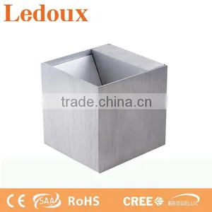 Adjustable and Innovative Led Wall Light thumbnail-1