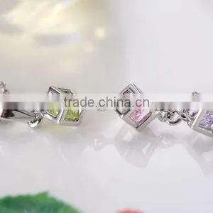 Website China 925 Sterling Silver Tricolor CZ Cube Pendant Necklace thumbnail-4