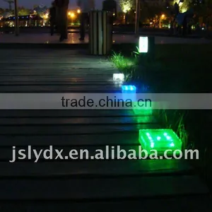 Solar Ice Glass Brick LED Street Light, Solar Garden Light, Underground Paver Light thumbnail-1
